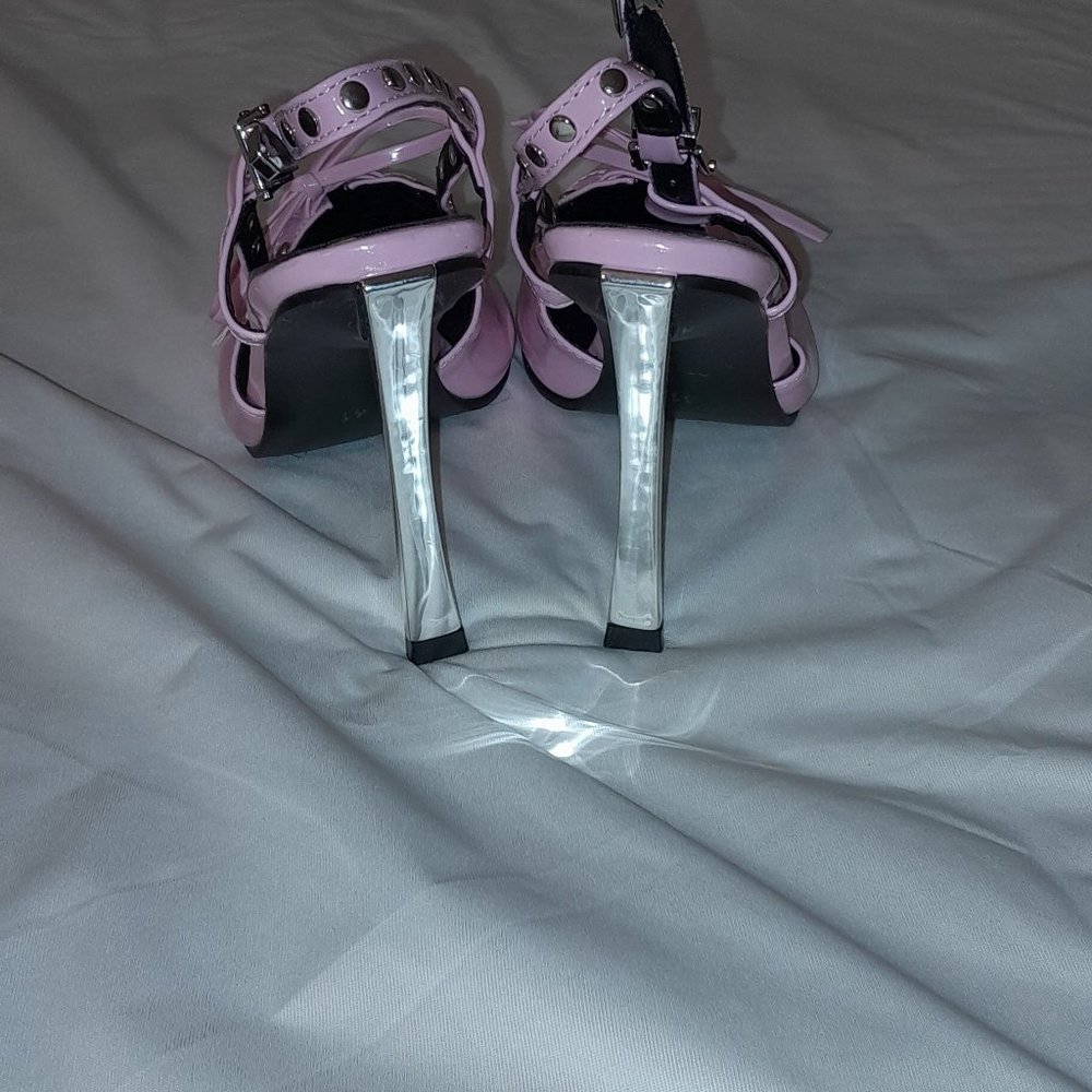 Pink High Heels - Picture 4 of 6